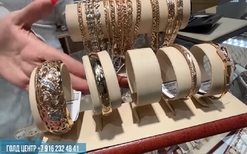 Why jewelry sellers need chalk, foil and starch.